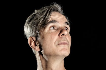 Jorge Araujo, muy lejos de los días de Divididos, cada vez pasa más tiempo en un pueblo de San Luis de 1000 habitantes