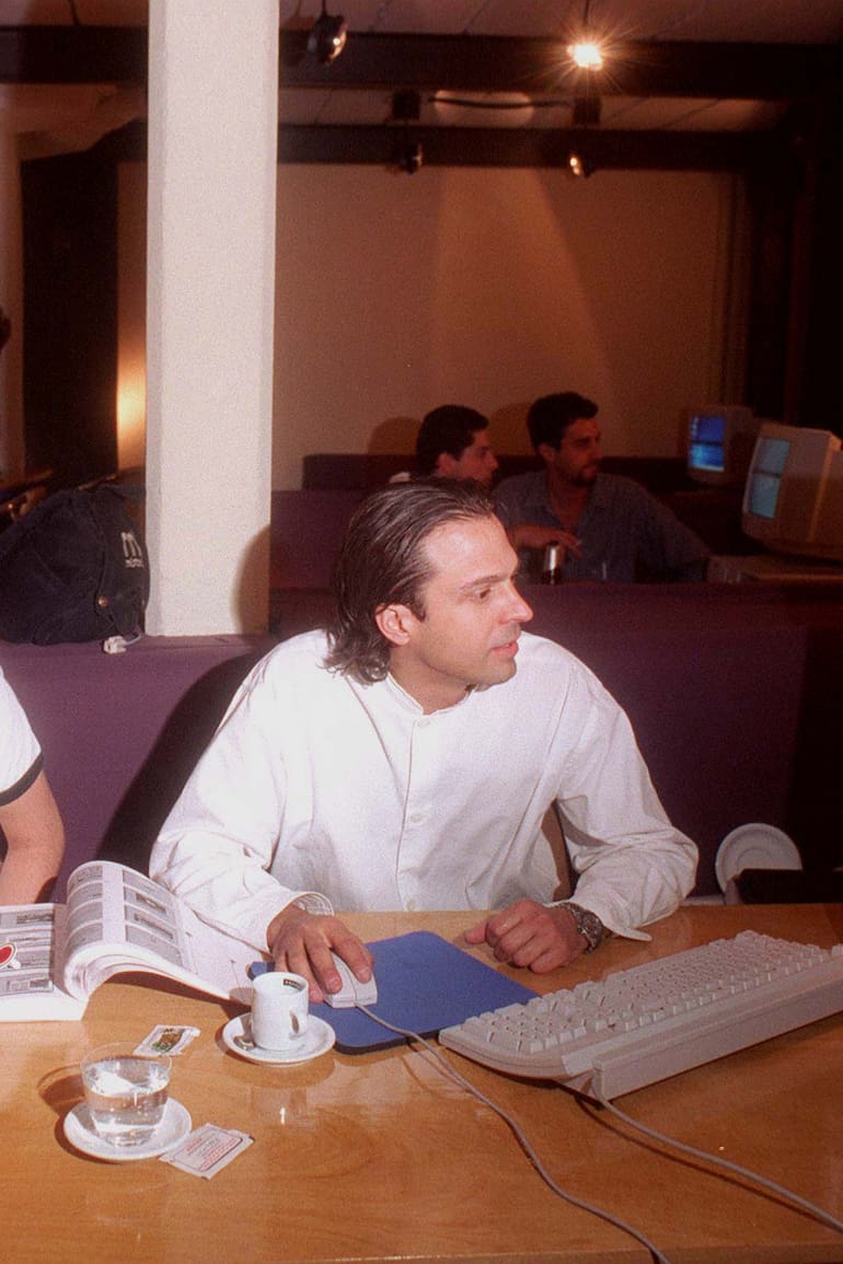 Jorge Avaca abrió el primer cibercafé de Latinoamérica en Belgrano, en 1995