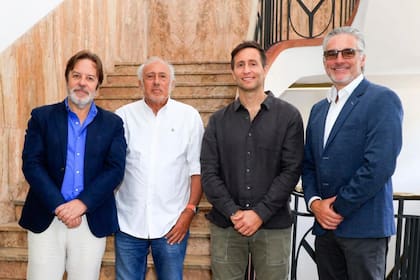 Jorge Carey, Gustavo Yankelevich, Tomás Yankelevich y Edgar Spielmann. Vytal Group compra Chilevisión