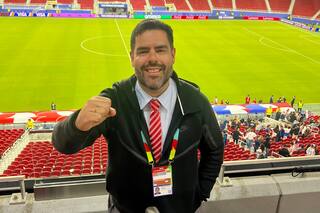 Un relator paraguayo insultó a autoridades de FIFA y a un árbitro y lo echaron del Mundial