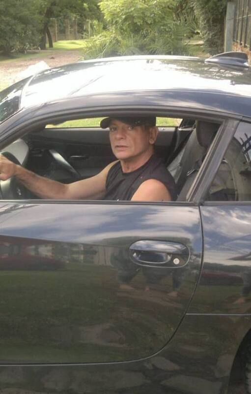 Jorge "Chucky" Giménez y una de sus posesiones más preciadas: el BMW Z4