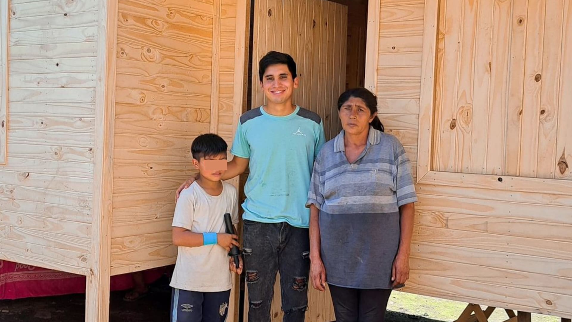 Jorge logra reunir donaciones gracias al compromiso de los 200 mil seguidores que tiene en TikTok e Instagram