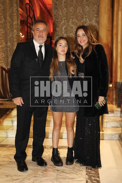 Jorge Corcho Rodríguez y Verónica Lozano con su hija, Antonia, fueron algunos de los invitados a la fiesta.