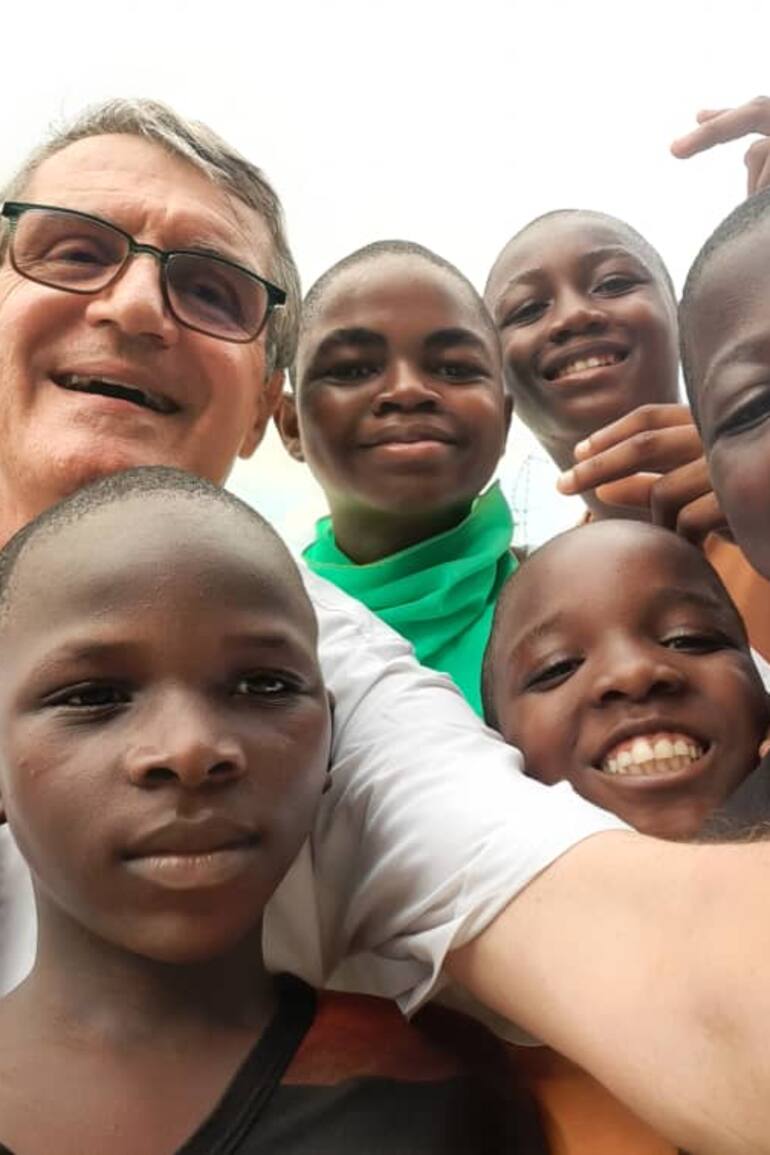 Jorge Crisafulli, en Sierra Leona