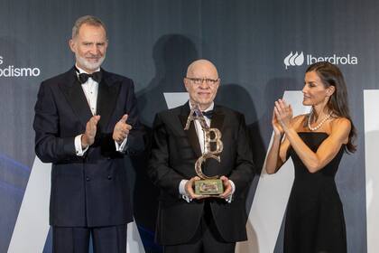 Jorge Fernández Díaz, ganador de un premio Cavia