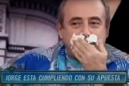 Jorge Guinzburg y un gran momento televisivo: cuando perdió su bigote tras una apuesta con Gastón Racondo