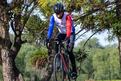 Jorge Horche en su bicicleta