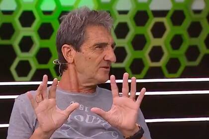 Jorge Huguaín habló de la crueldad de los mensajes en las redes sociales que recibió su hijo Gonazalo Higuaín luego del Mundial de Brasil 2014 y de toda la camada de jugadores que sufrieron derrotas en las tres finales que disputaron con la camiseta del seleccionado argentino.