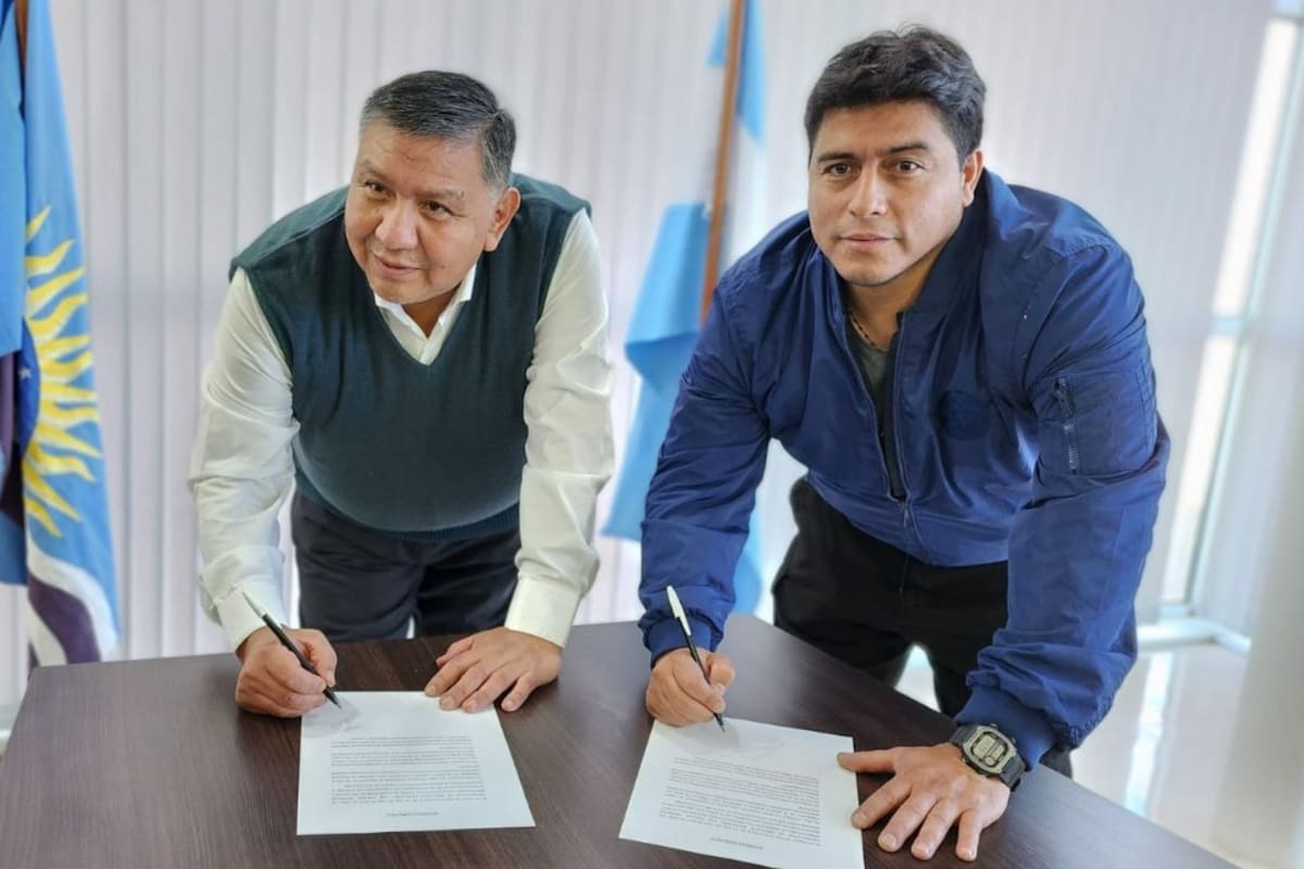 Jorge "Loma" Ávila y Claudio Vidal, los dos dirigentes petroleros de la Patagonia que se mostraron juntos y mantienen fluidos contactos con Juntos por el Cambio