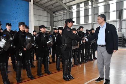 Jorge Macri desplegará un grupo especial de policías mujeres en la marcha de mañana