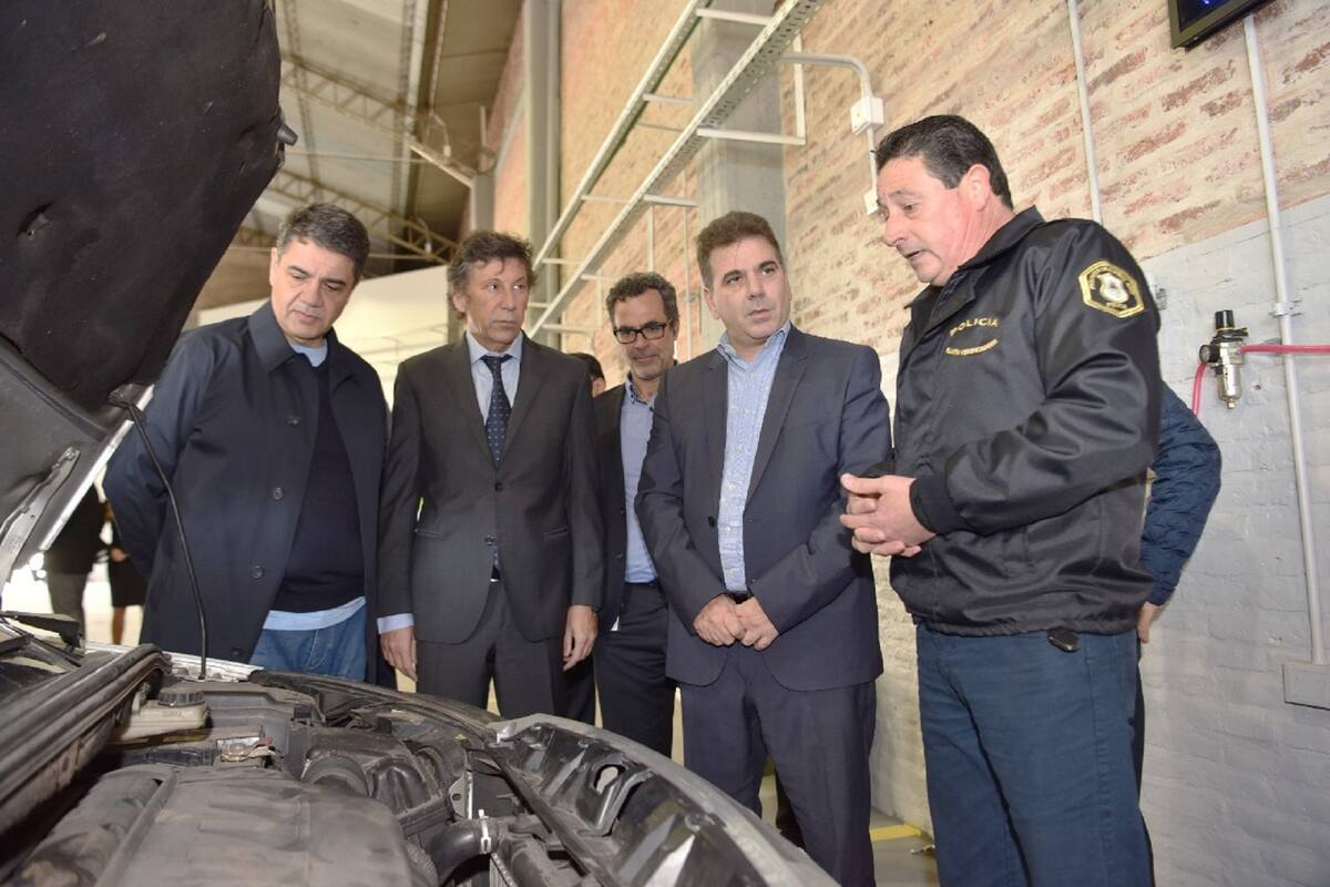 Jorge Macri, Gustavo Posse y Ritondo, en la nueva planta verificadora de San Isidro