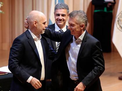Jorge Macri, Horacio Rodríguez Larreta y Mauricio Macri en la asunción del actual jefe de gobierno en diciembre de 2023