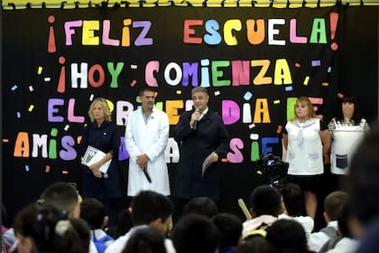 Jorge Macri inauguró el ciclo lectivo de las escuelas primarias