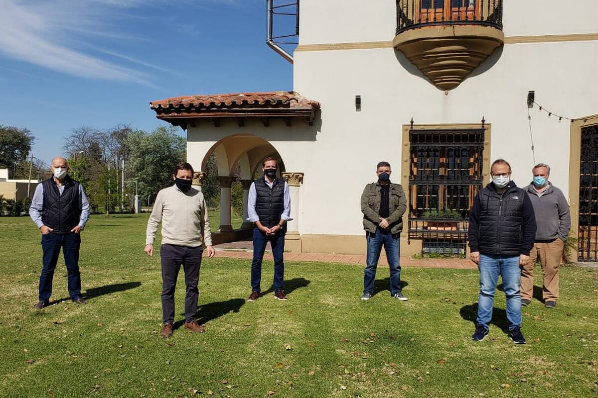Jorge Macri, Néstor Grindetti, Julio Garro, Diego Valenzuela y Jaime Méndez evaluaron la extensión del aislamiento y el impacto de la pandemia