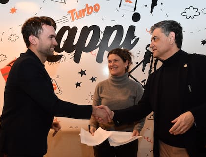 Jorge Macri presentó "Biblioteca Puerta a Puerta".