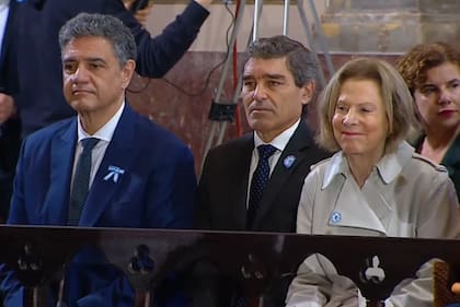 Jorge Macri y Fernán Quirós, en la primera fila del Tedeum por el 25 de Mayo. Junto a ellos, la presidenta del Tribunal Superior de Justicia de la Ciudad, Inés Weinberg de Roca