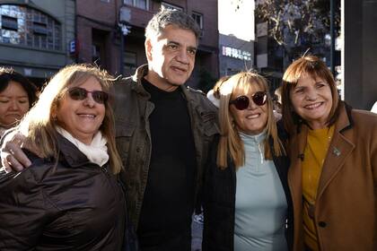 Jorge Macri y Patricia Bullrich recorrieron la ciudad