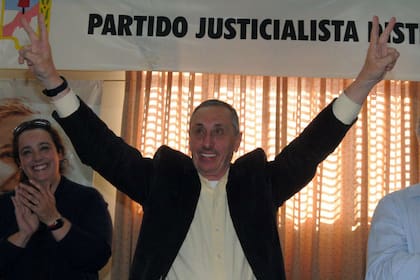 Bajo la administración de Jorge Obeid se elaboró el informe Nogueras, aunque el entonces gobernador ordenó mantenerlo en secreto hasta 2028