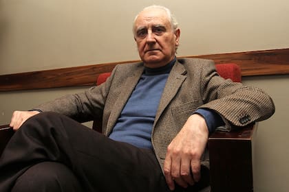 Jorge Remes Lenicov, fue ex ministro de Economía durante los primeros y turbulentos cuatro meses de la presidencia de Eduardo Duhalde, hoy, critica y aconseja al Gobierno