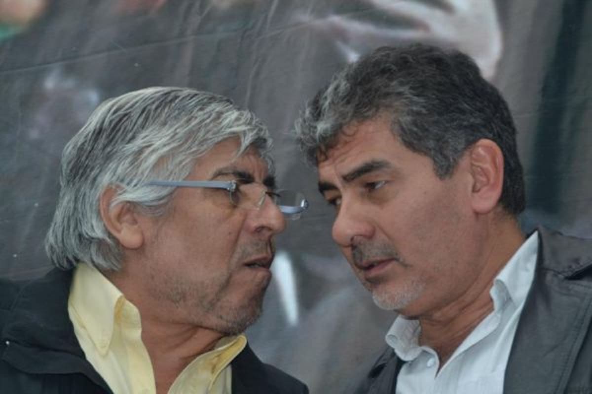 Jorge Taboada es el segundo de Moyano en la Federación Nacional de Camioneros; aquí con Hugo Moyano