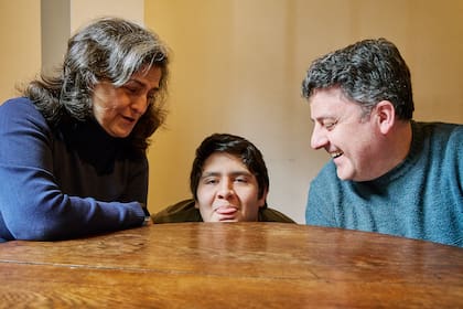 Jorgelina, Lucas y Agustín comparten el amor por la música, el humor y la cocina