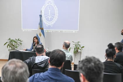 Jorgelina Traut durante la conferencia de prensa