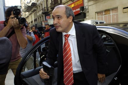 José López