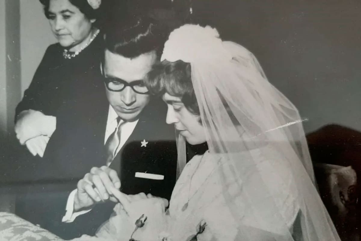 José Álvarez y Antonia Pérez Castro, el día en que se casaron, un 7 de marzo de 1964