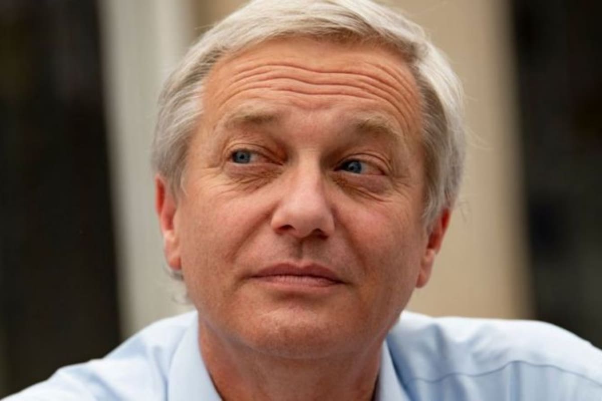 José Antonio Kast es el candidato del Partido Republicano, un bloque que está más a la derecha que la coalición oficialista "Chile Podemos Más"