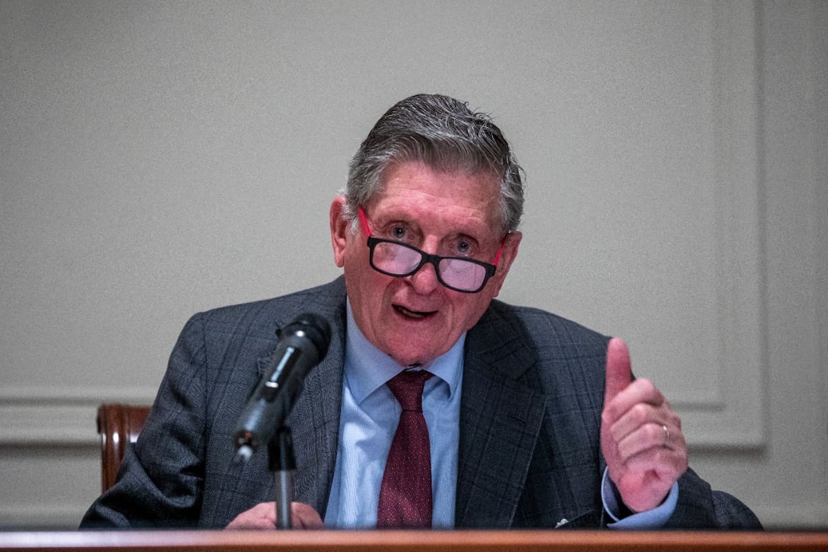 José Claudio Escribano fue homenajeado por el directorio de LA NACION