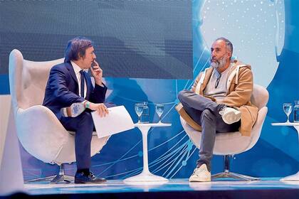 José Del Rio, de LA NACION, entrevista a Carlos Bayala, fundador de la agencia New