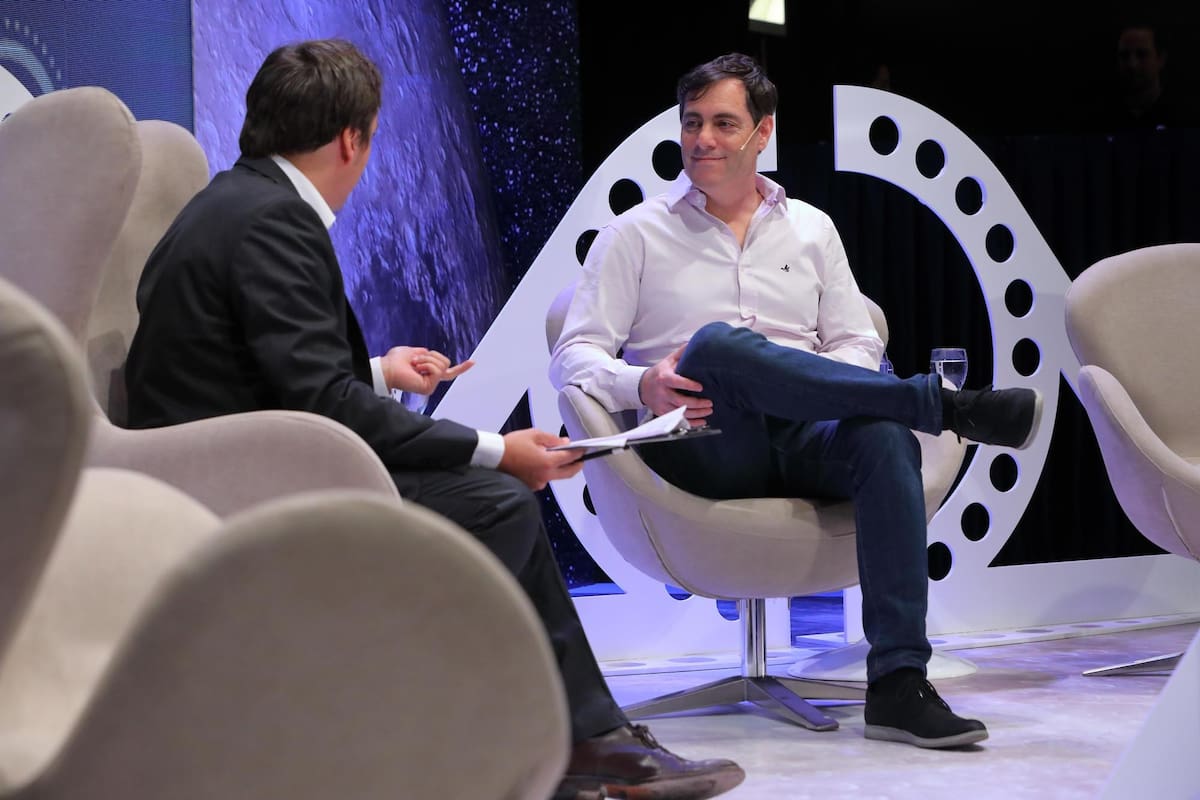 José Del Rio (LA NACION), junto a Santiago Bilinkis, emprendedor y tecnólogo