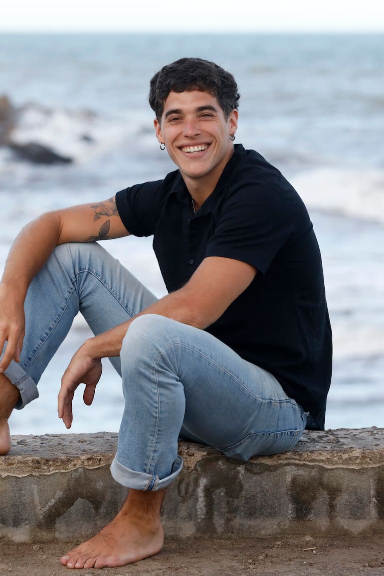 José Giménez Zapiola forma parte de una tradicional familia dedicada al rubro inmobiliario, pero su vocación artística lo llevó a tomar un camino alejado de la empresa fundada por su bisabuelo