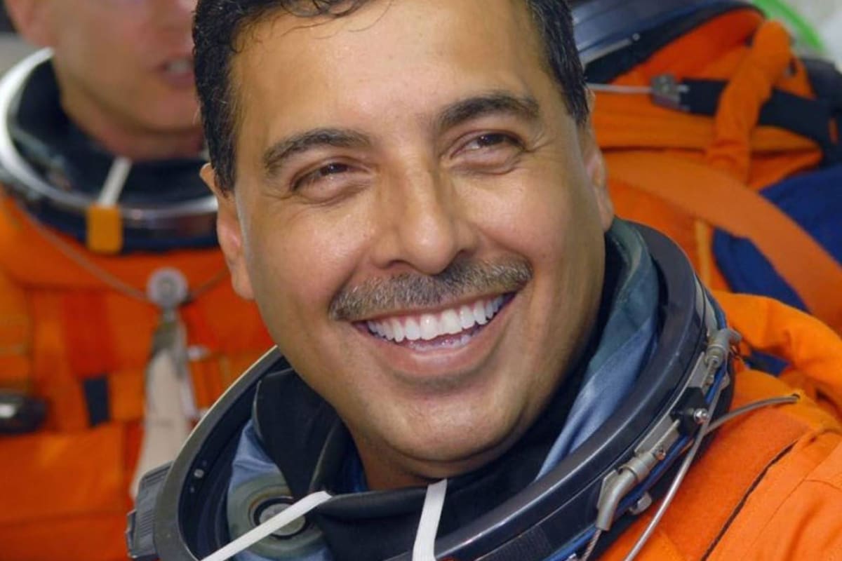 José Hernández fue astronauta de la NASA y participó en 2009 de misión STS-128 del Discovery