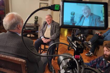 José Ignacio López, durante la filmación de Memoria para Construir