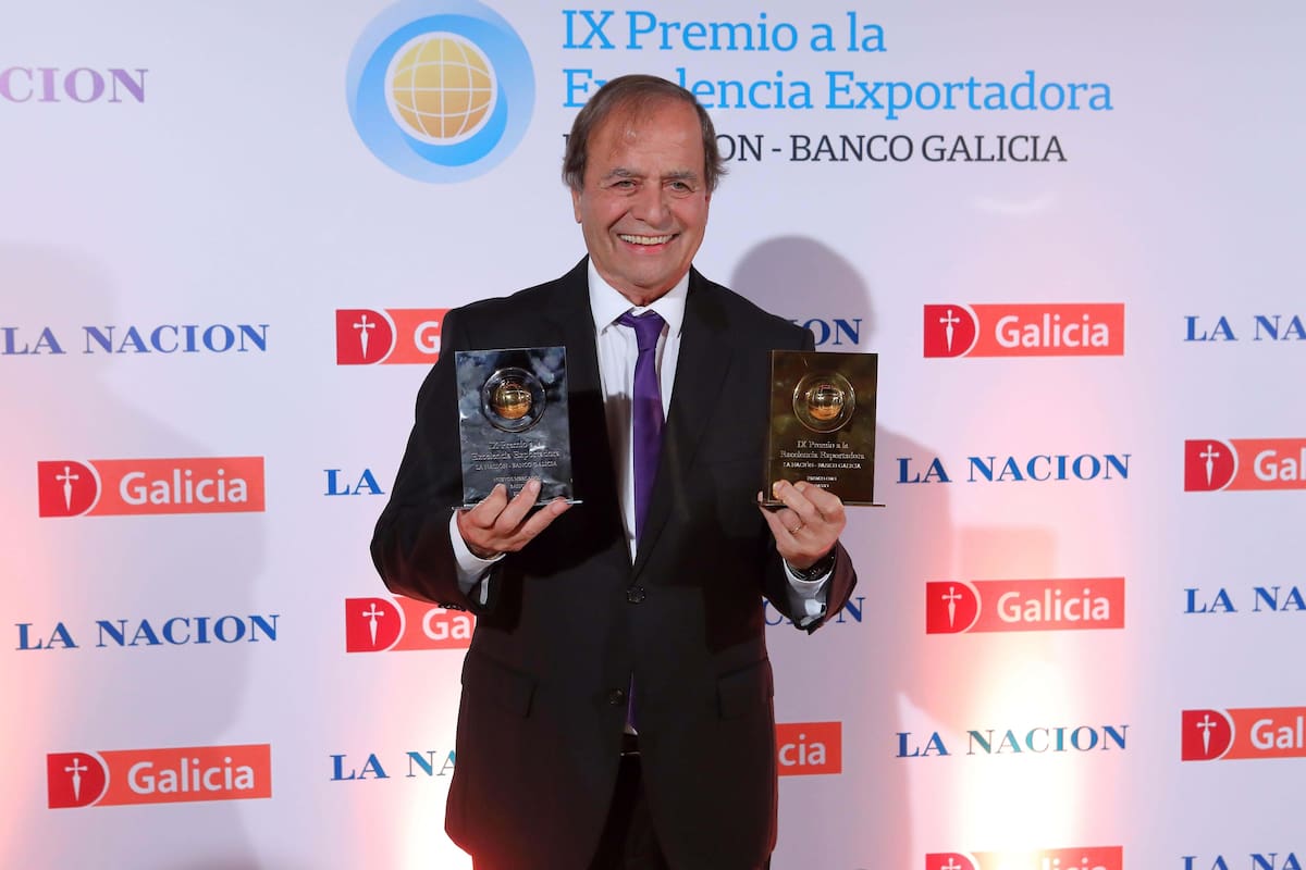 José Luis Basso, tras recibir el oro y el premio en su categoría