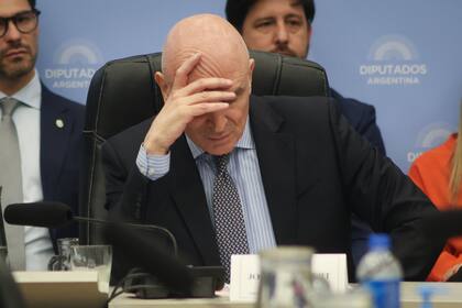 José Luis Espert se enfrenta a dos causas