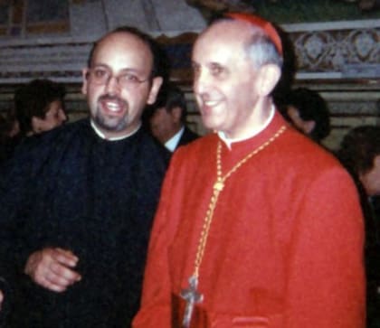 José Luis Narvaja heredó la vocación de su tío: es religioso, también jesuita