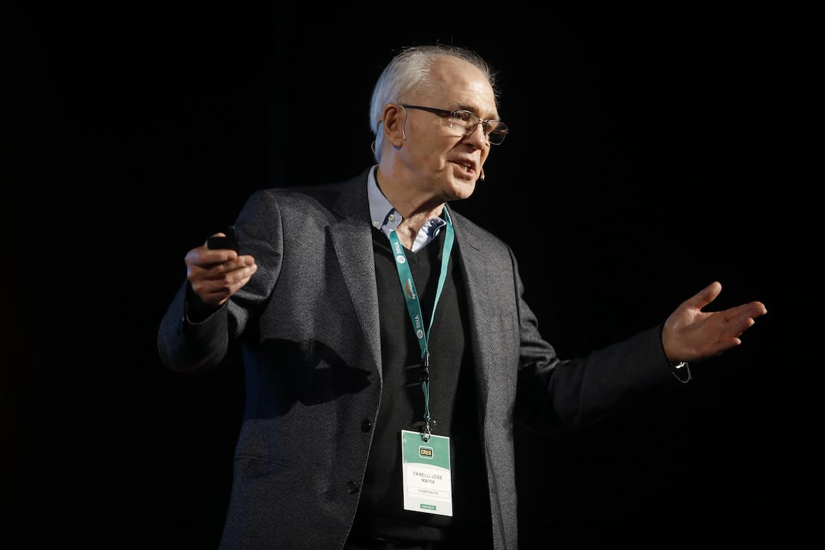 José María Fanelli habló en el Congreso CREA 2025 sobre demografía y futuro