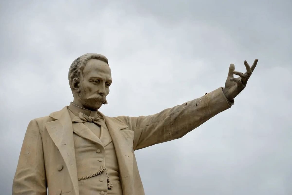 José Martí, filósofo cubano: “Um minuto em pé vale mais que uma vida ajoelhado”