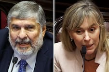 Dos senadores peronistas declararon su fastidio con la pelea entre Axel Kicillof y Máximo Kirchner