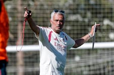Mou, el DT arrogante que busca sentirse amado: los 40 minutos hablando de Messi y sus “guerras” para ganar