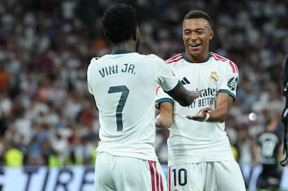 José Mourinho apunta a una mejor afinidad en un vestuario lleno de figuras que son miradas de reojo por el público, con Vinicius como principal protagonista.