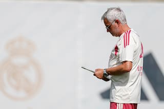 Mourinho habló 40 minutos antes del debut de Real Madrid, bromeó y envió un mensaje tajante al plantel