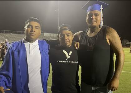 José Ontiveros Vargas y su padre Miguel fueron detenidos por el ICE en una parada de tránsito en Texas