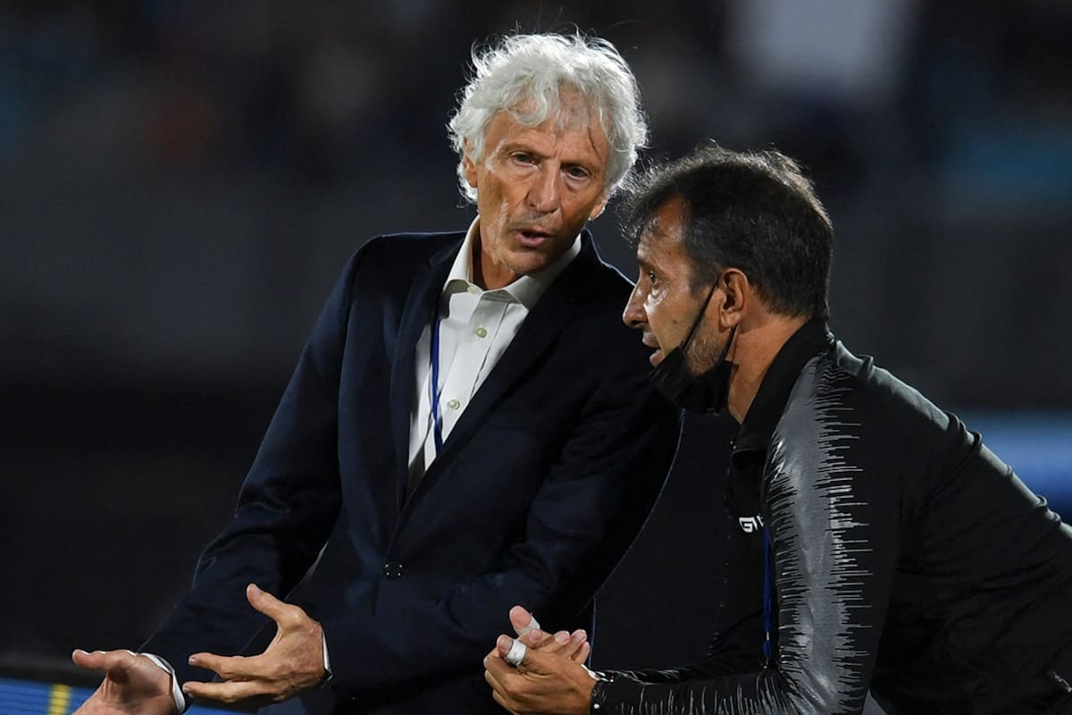 José Pekerman ganó cinco partidos como entrenador de Venezuela, la mayoría en amistosos; en la imagen, con Fernando Batista, uno de sus colaboradores