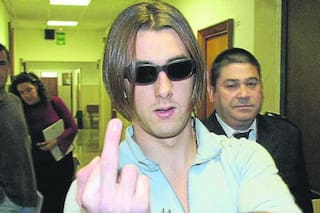 Mató a su familia, quedó libre en menos de seis años y hoy es marido, padre y corredor de bolsa