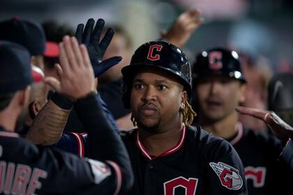 José Ramírez de Cleveland conecta tres jonrones y logra otro hito en la historia de los Guardians