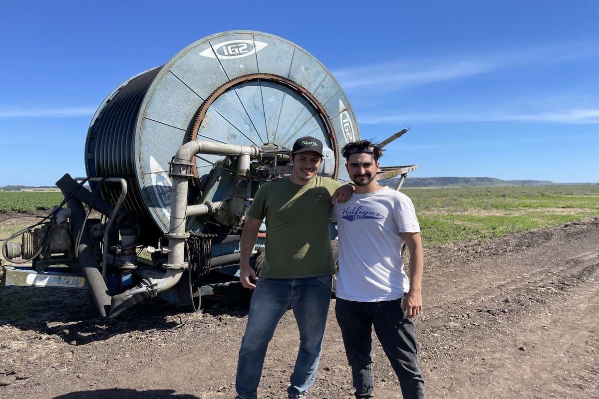 José Robetto e Iñaki Albisu, dos jóvenes emprendedores del agro