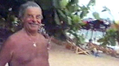 Josef Fritzl, o también llamado el "monstruo de Amstetten", es fotografiado en una de sus últimas vacaciones
